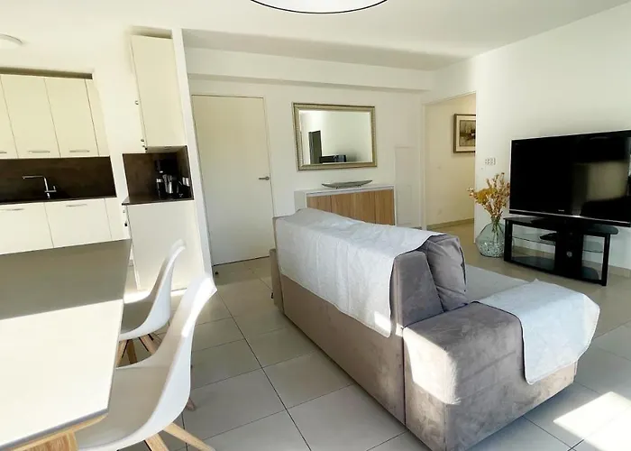 Serenite アンティーブ